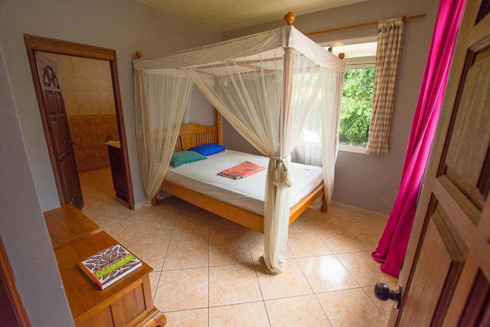 Fare Om Hotel Pihaena ภายนอก รูปภาพ