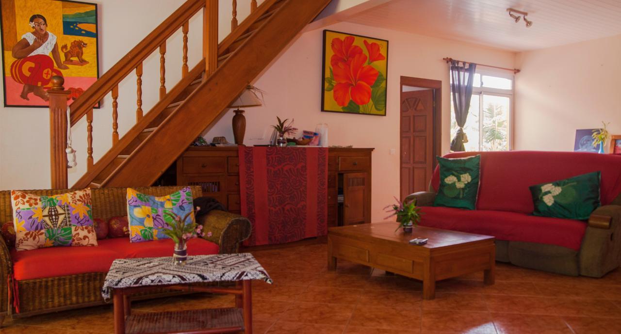 Fare Om Hotel Pihaena ภายนอก รูปภาพ